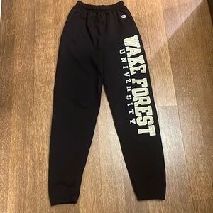 Women’s sweatpants in great condition